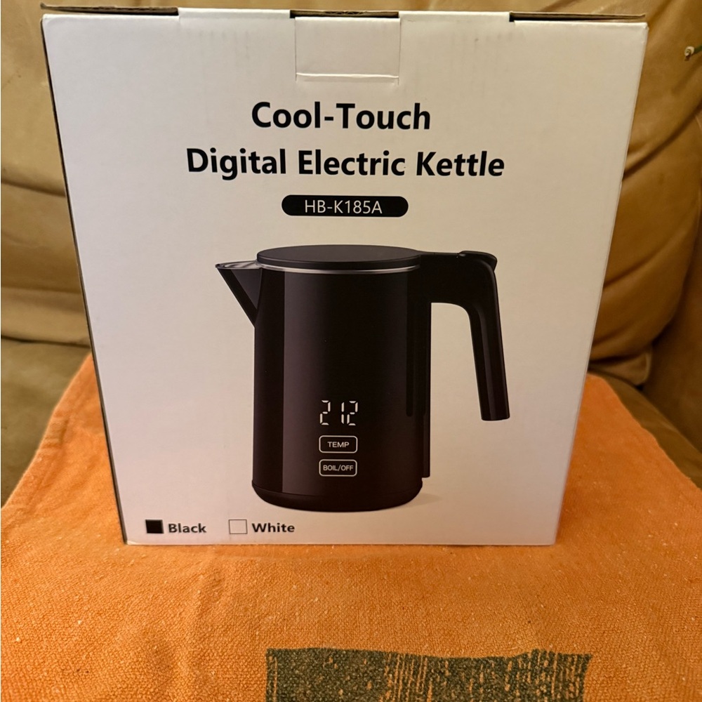 Cool-Touch Digital Electric Kettle - Black